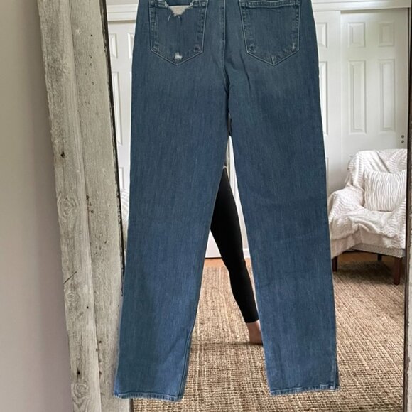 PAIGE Sarah High-Rise Straight-Leg Jeans - Picture 5 of 9